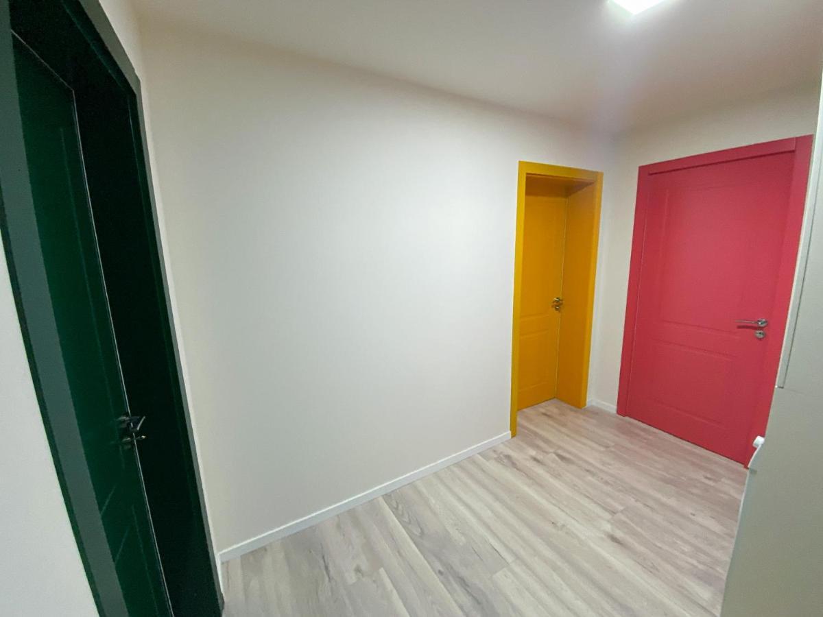 Three Doors Apartments, Kiwi 1+1 Apartment Тирана Экстерьер фото
